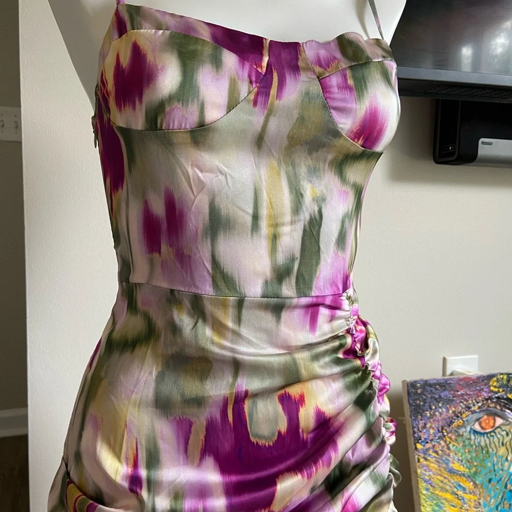 Illusion Ruched Midi Dress - Picture 6 of 8